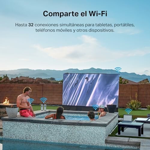 Personas compartiendo Wi-Fi al aire libre junto a una piscina.